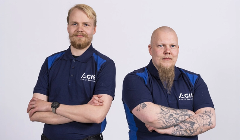 Valtteri Pehkonen ja Ensti Urpilainen AGIS-tiimissä
